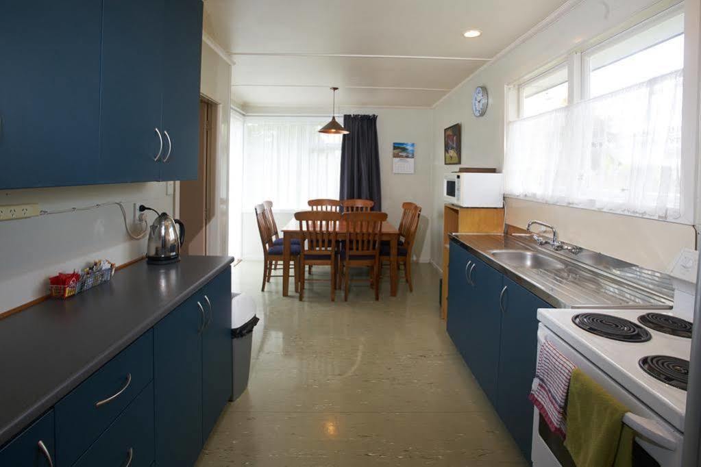 Accommodation Fiordland -The Three Bedroom House At 226A Milford Road Te Anau Buitenkant foto