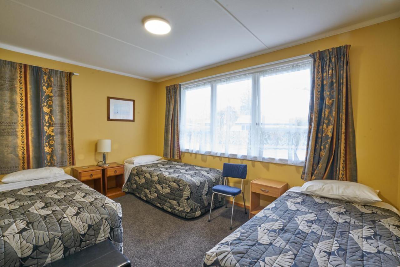 Accommodation Fiordland -The Three Bedroom House At 226A Milford Road Te Anau Buitenkant foto